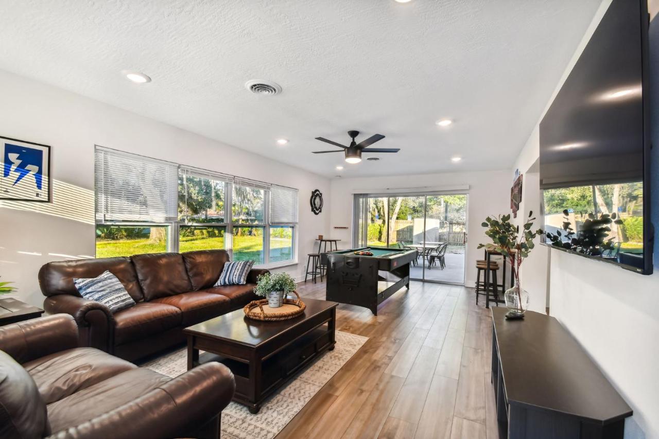 Plush Sheets, Games!, Huge Backyard, Massage Chair Tampa Eksteriør billede