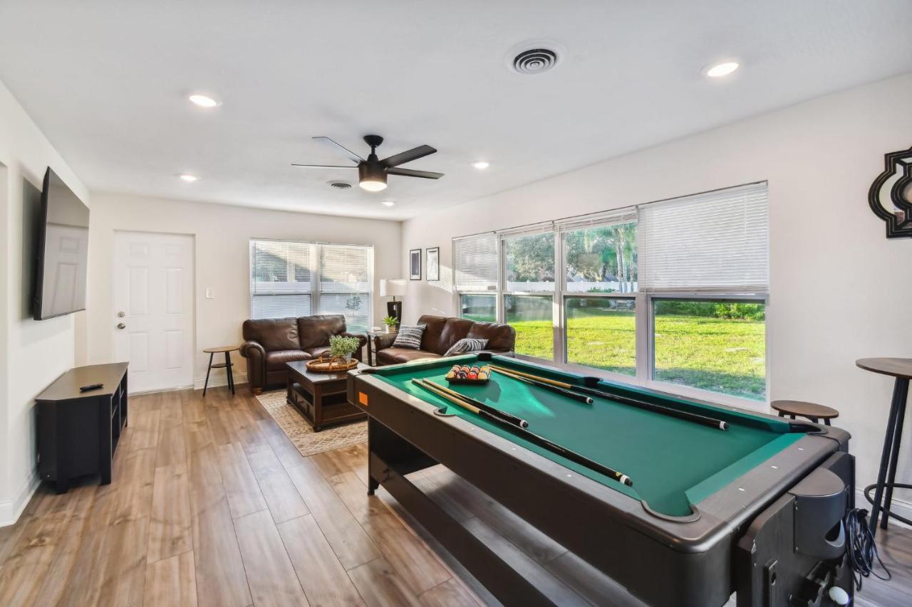 Plush Sheets, Games!, Huge Backyard, Massage Chair Tampa Eksteriør billede